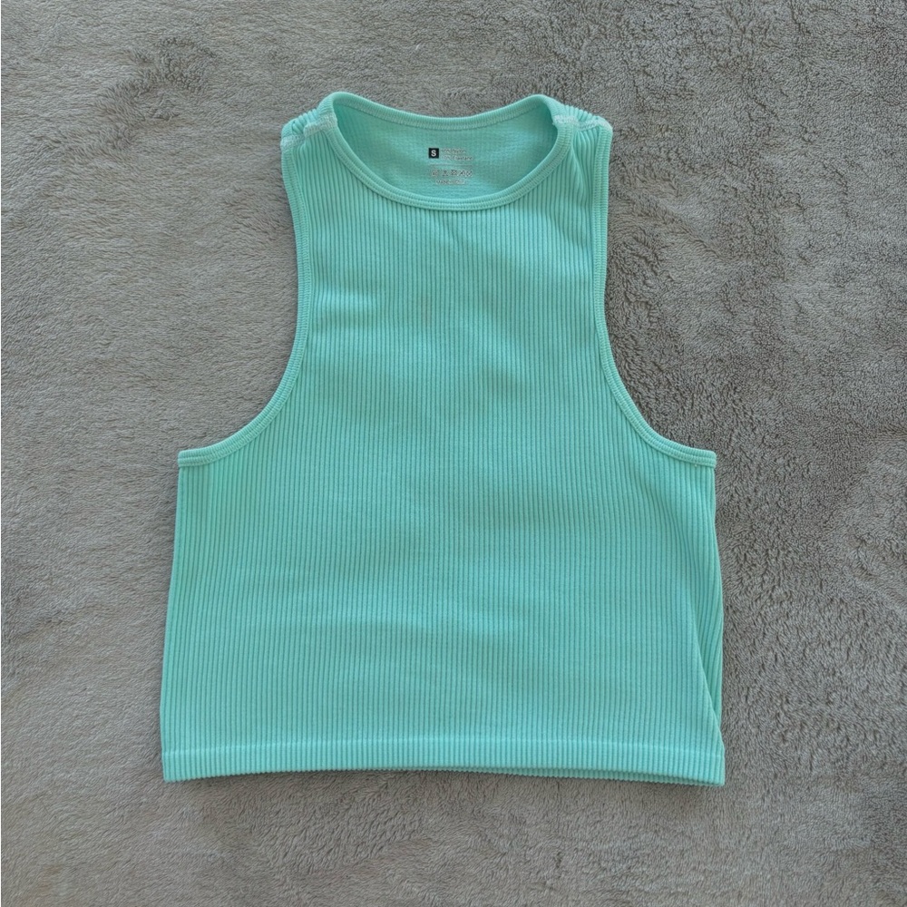 Ribbed‎ crop tank